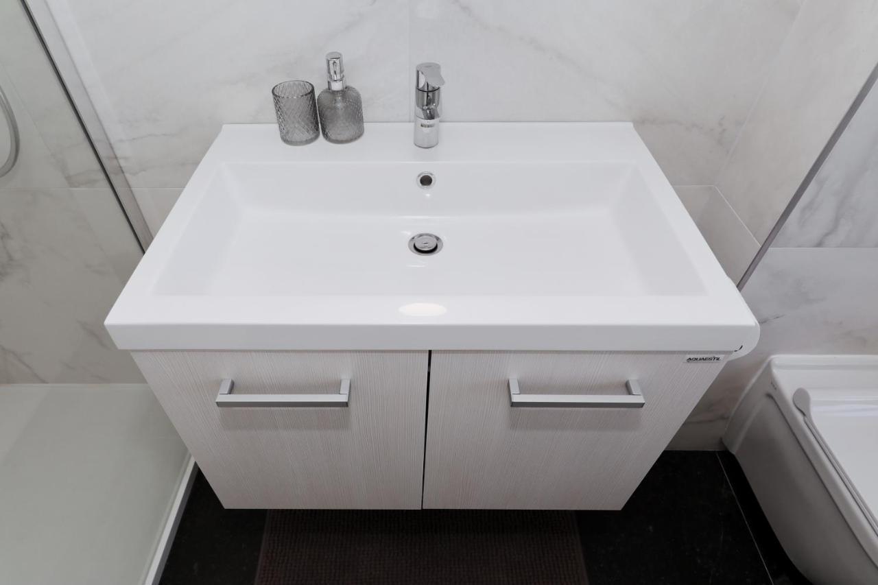 זאדאר Stunning Sea View Apartment מראה חיצוני תמונה